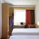Ibis Paris La Defense Esplanade 酒店