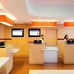 Ibis Paris La Defense Esplanade ホテル