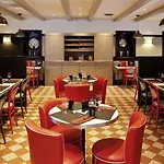 Ibis Paris La Défense Esplanade Hotel Courbevoie