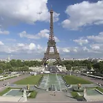 Ibis Paris La Defense Esplanade 3*