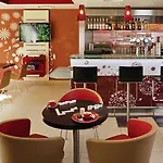 Ibis Paris La Defense Esplanade 3*