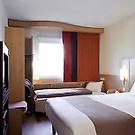 Hotell Ibis Paris La Defense Esplanade Courbevoie