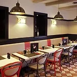 Ibis Paris La Defense Esplanade クルブヴォア