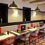 ホテル Ibis Paris La Defense Esplanade
