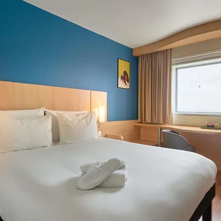 Ibis Paris La Defense Esplanade クルブヴォア