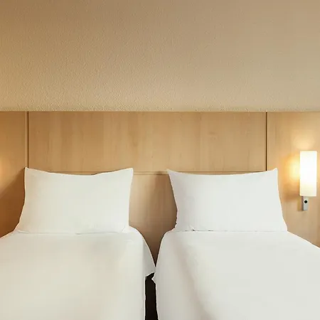 Ibis Paris La Defense Esplanade 3* Courbevoie