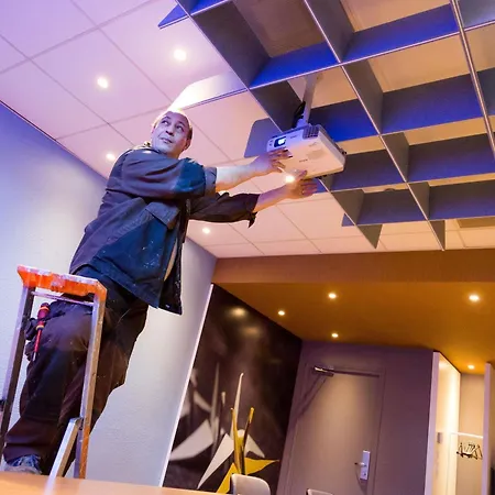 Ibis Paris La Defense Esplanade 3*