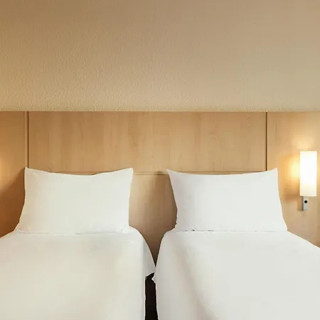 Ibis Paris La Defense Esplanade