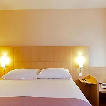 Ibis Paris La Defense Esplanade Courbevoie