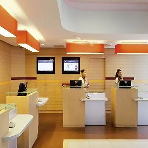 Otel Ibis Paris La Defense Esplanade 3*