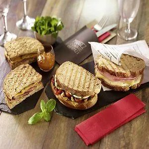 Ibis Paris La Defense Esplanade 库尔布瓦