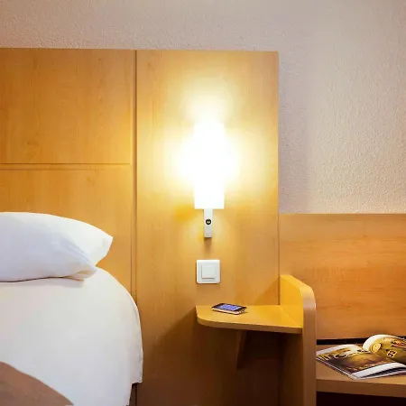 Ibis Paris La Defense Esplanade