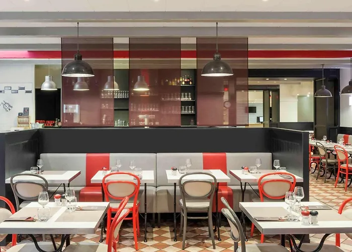 Ibis Paris La Defense Esplanade 3*