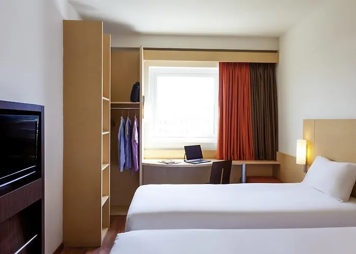 Ibis Paris La Defense Esplanade 酒店