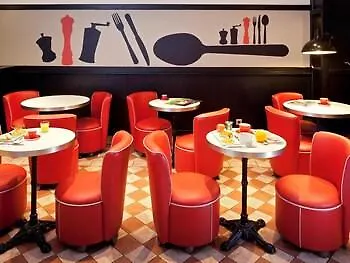 Hotel Ibis Paris La Défense Esplanade