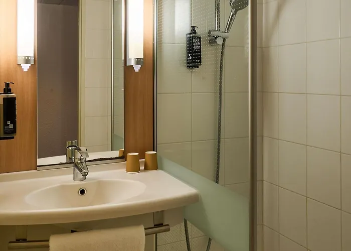 Ibis Paris La Defense Esplanade 3*