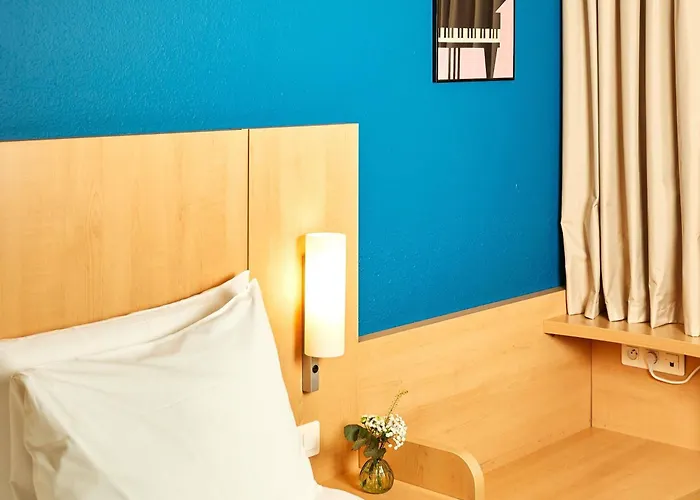 Ibis Paris La Defense Esplanade מלון קורבוו