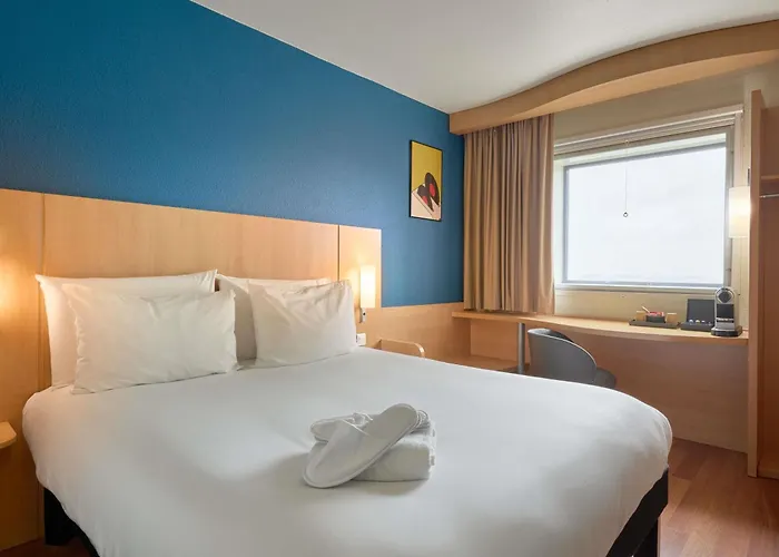 Ibis Paris La Defense Esplanade 库尔布瓦