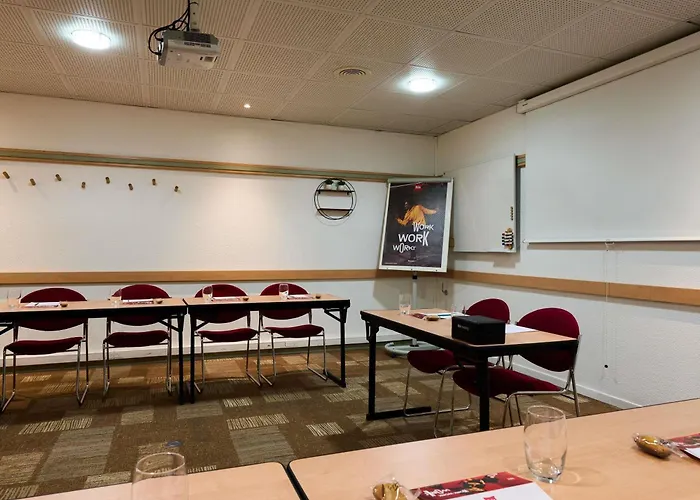Ibis Paris La Defense Esplanade 호텔 쿠르브부아