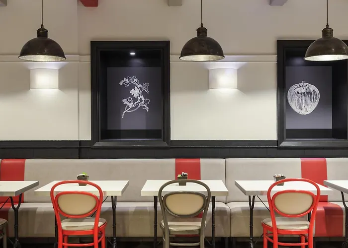 Ibis Paris La Defense Esplanade 酒店 3*