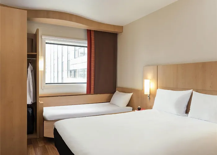 Ibis Paris La Defense Esplanade 库尔布瓦