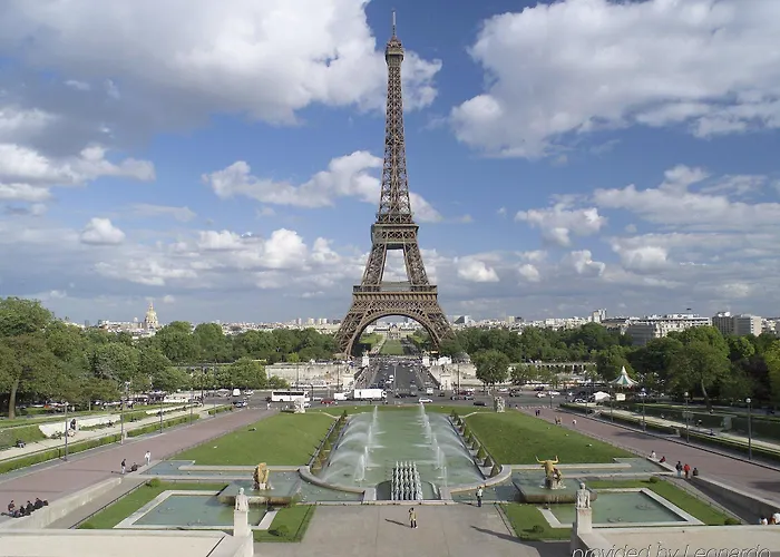 Ibis Paris La Defense Esplanade 3*