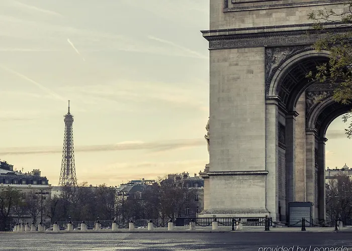 Ibis Paris La Defense Esplanade 3* 쿠르브부아